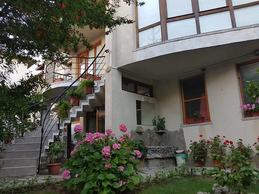 Guest House Veselina Primorsko